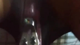 爸爸在POV视频中喜欢他的继女的大屁股