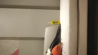 离家出走少女团体实力● 与朋友勾结深夜流浪的离家出走少女团体实力●