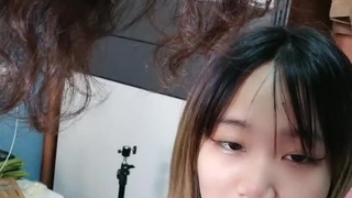 火爆一时水姐Littlesubgirl水手服自慰秀