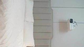 2023-11-15新流出酒店情趣圆床偷拍❤️大款叔狂舔高贵气质美女少妇 逼逼后侧入各种体位姿势操