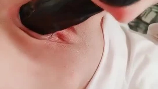 【模特写真拍摄丶探花】气质尤物极品模特，小虎牙一身旗袍，摆出各种姿势，美臀骚穴